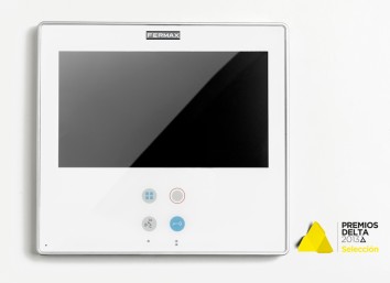 Delta Selection 2013 seal for the Smile Monitor. 